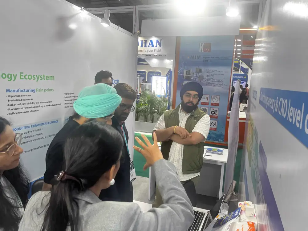 VeKanban team at Automation Expo 2025, photo 17